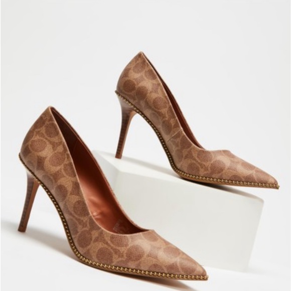 Coach women’s shoes size 8 used ones good condition.  #15 - Picture 2 of 5